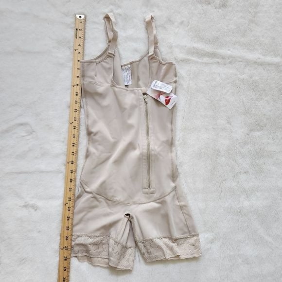 Diane Shapewear Microlatex Short Size 38 - Picture 10 of 16